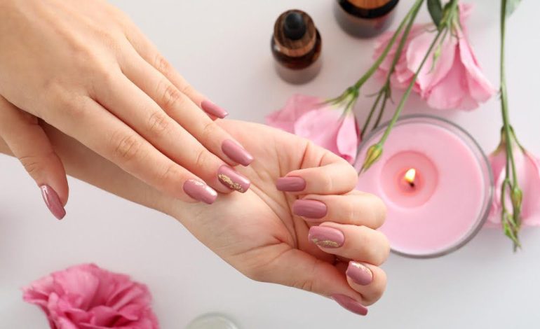 Tips Perawatan Kuku Wanita supaya Tetap Kuat