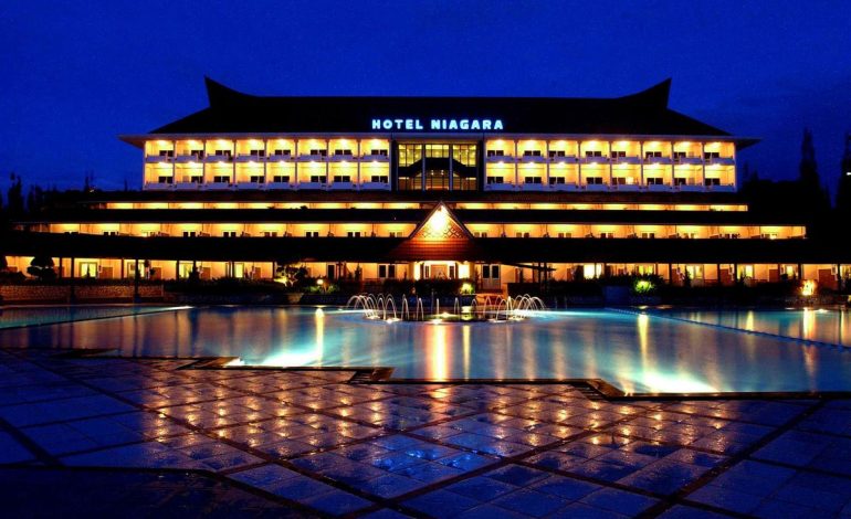 Hotel Dekat Iconic Spot Palembang