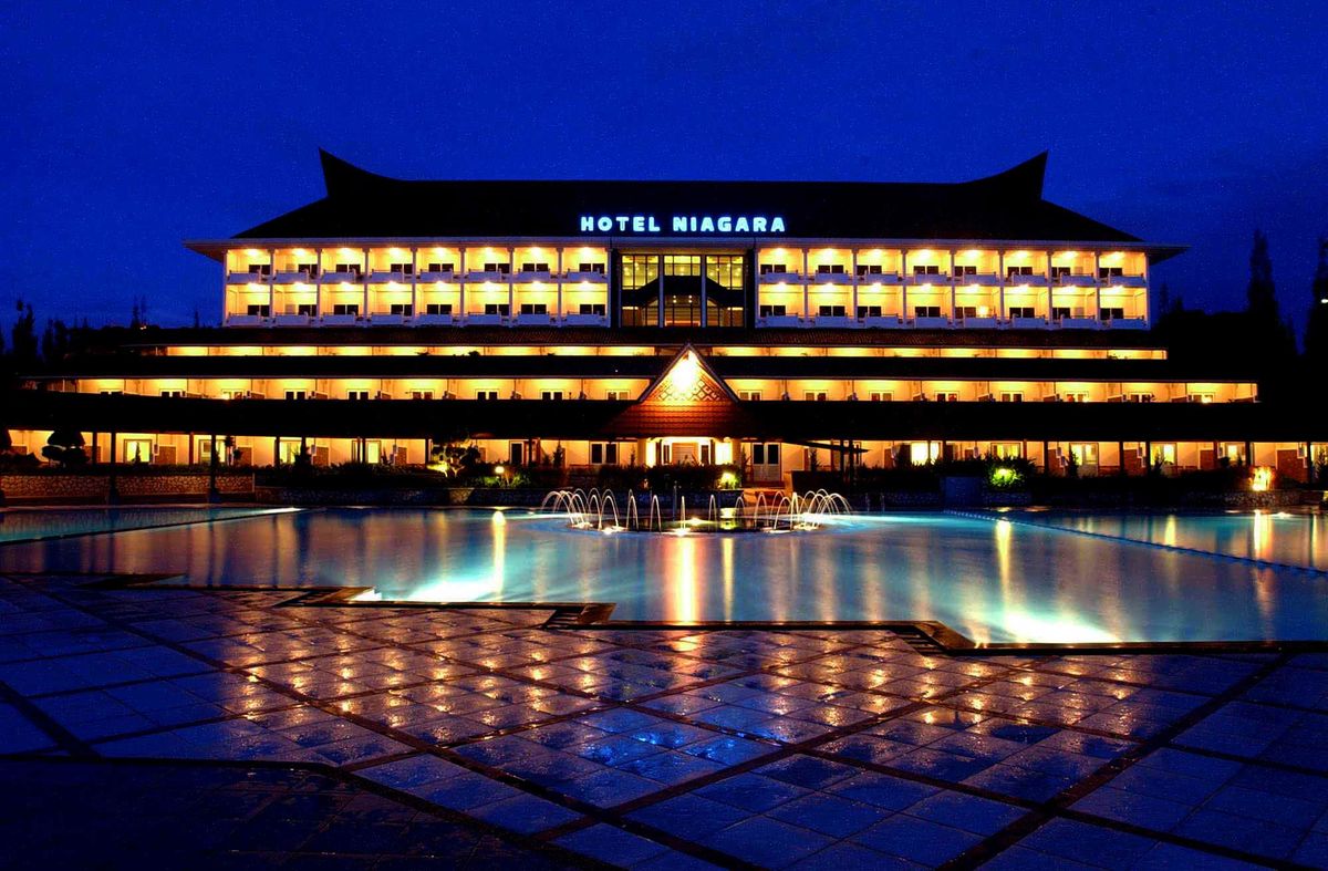 Hotel Dekat Iconic Spot Palembang