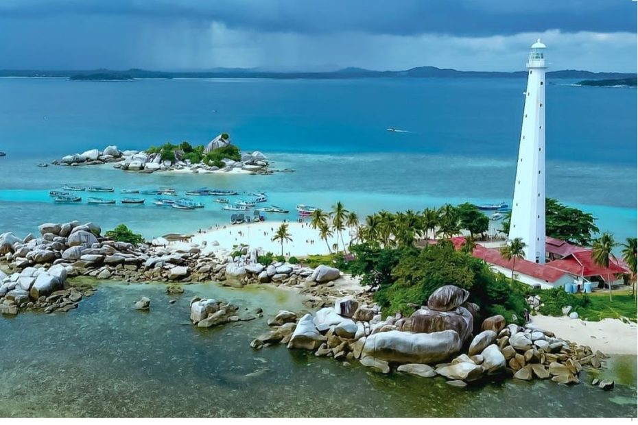 Pesona Bangka Belitung: Surga Pantai Berpasir Putih
